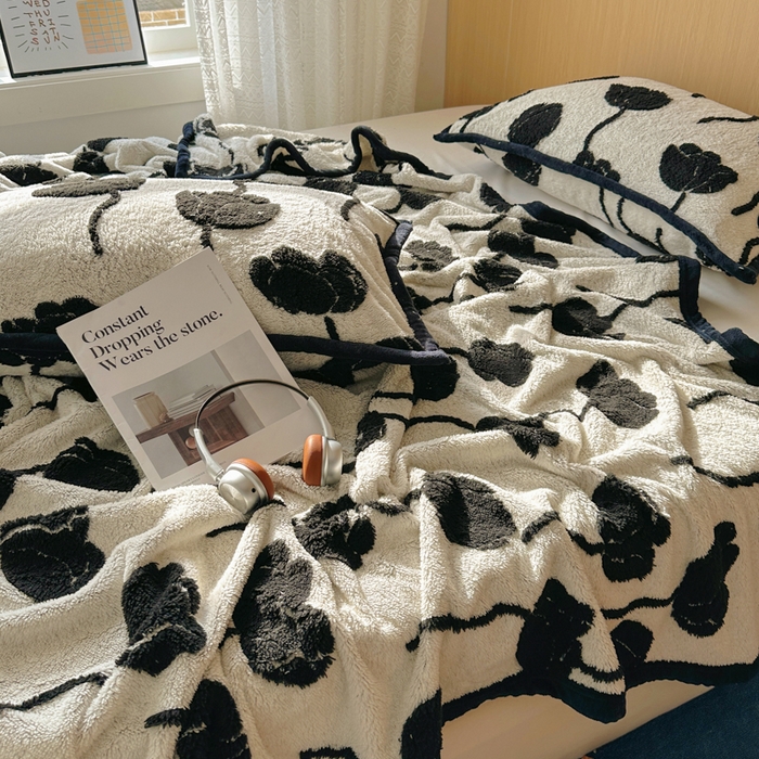 91家纺网 家纺一手货源 找家纺 春光里 2025新款双面阳离子毛毯 浅熙