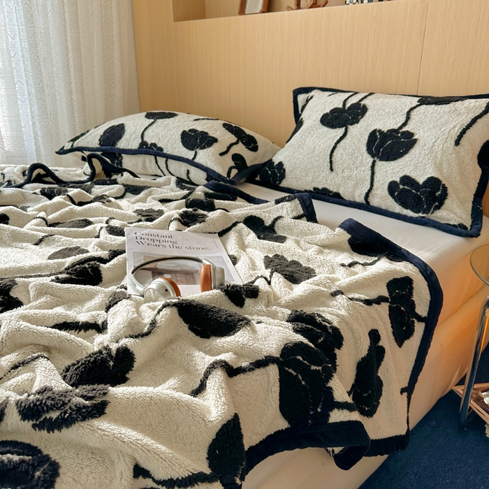 91家纺网 家纺一手货源 找家纺 春光里 2025新款双面阳离子毛毯 浅熙