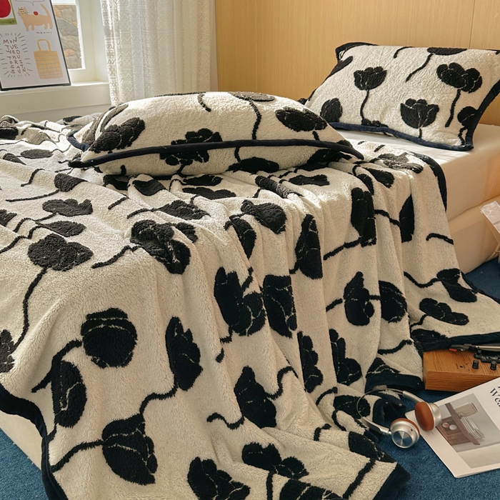 91家纺网 家纺一手货源 找家纺 春光里 2025新款双面阳离子毛毯 浅熙