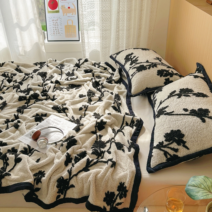 91家纺网 家纺一手货源 找家纺 春光里 2025新款双面阳离子毛毯 秋意