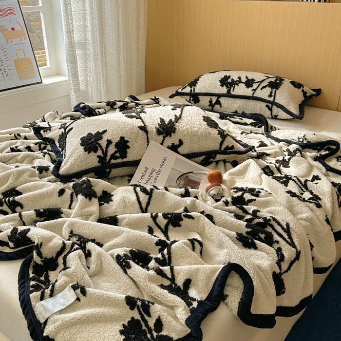 91家纺网 家纺一手货源 找家纺 春光里 2025新款双面阳离子毛毯 秋意