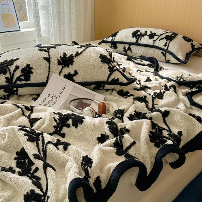 91家纺网 家纺一手货源 找家纺 春光里 2025新款双面阳离子毛毯 秋意