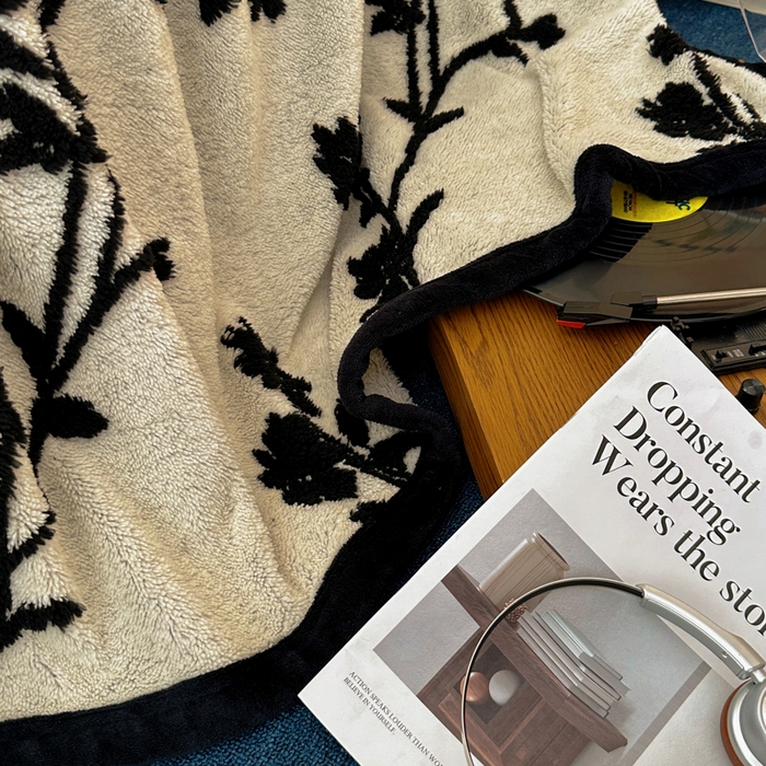 91家纺网 家纺一手货源 找家纺 春光里 2025新款双面阳离子毛毯 秋意