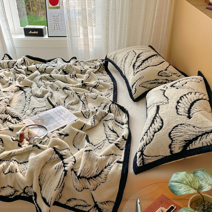 91家纺网 家纺一手货源 找家纺 春光里 2025新款双面阳离子毛毯 春和