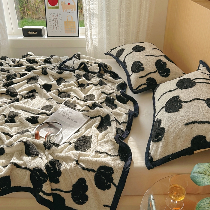 91家纺网 家纺一手货源 找家纺 春光里 2025新款双面阳离子毛毯 浅熙