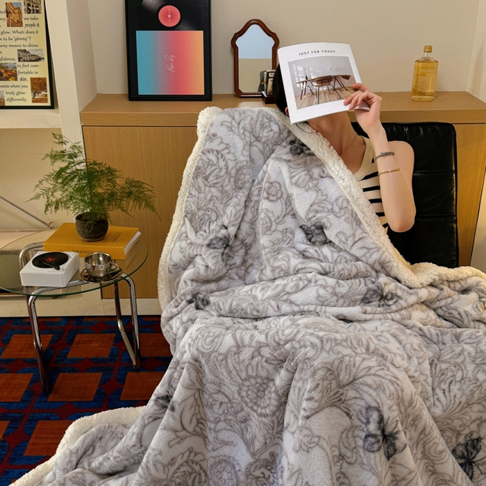 91家纺网 家纺一手货源 找家纺 （总）春光里 2025新款兔毛羊羔绒收包边毛毯