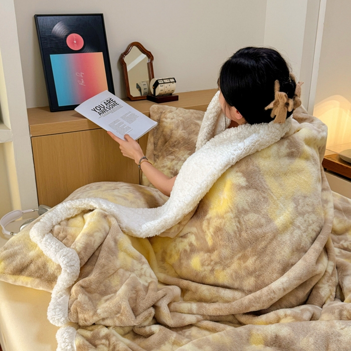 91家纺网 家纺一手货源 找家纺 春光里 2025新款兔毛羊羔绒收包边毛毯 暖阳