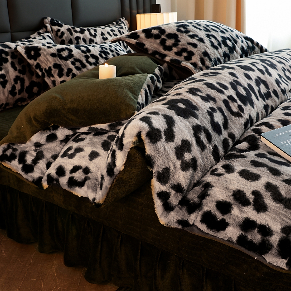 91家纺网 家纺一手货源 找家纺 提花大世界 2025新款轻奢法式加厚美拉德系列高克重兔绒牛奶绒床盖床单床笠款四件套 法式豹纹-灰