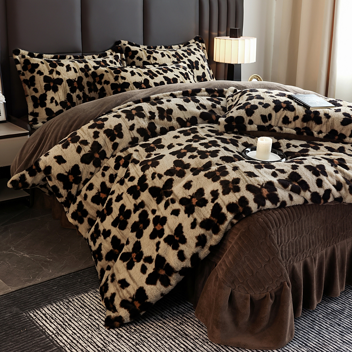 91家纺网 家纺一手货源 找家纺 提花大世界 2025新款轻奢法式加厚美拉德系列高克重兔绒牛奶绒床盖床单床笠款四件套 蝶豹-咖