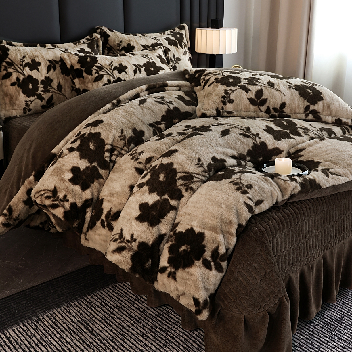 91家纺网 家纺一手货源 找家纺 提花大世界 2025新款轻奢法式加厚美拉德系列高克重兔绒牛奶绒床盖床单床笠款四件套 简爱-咖