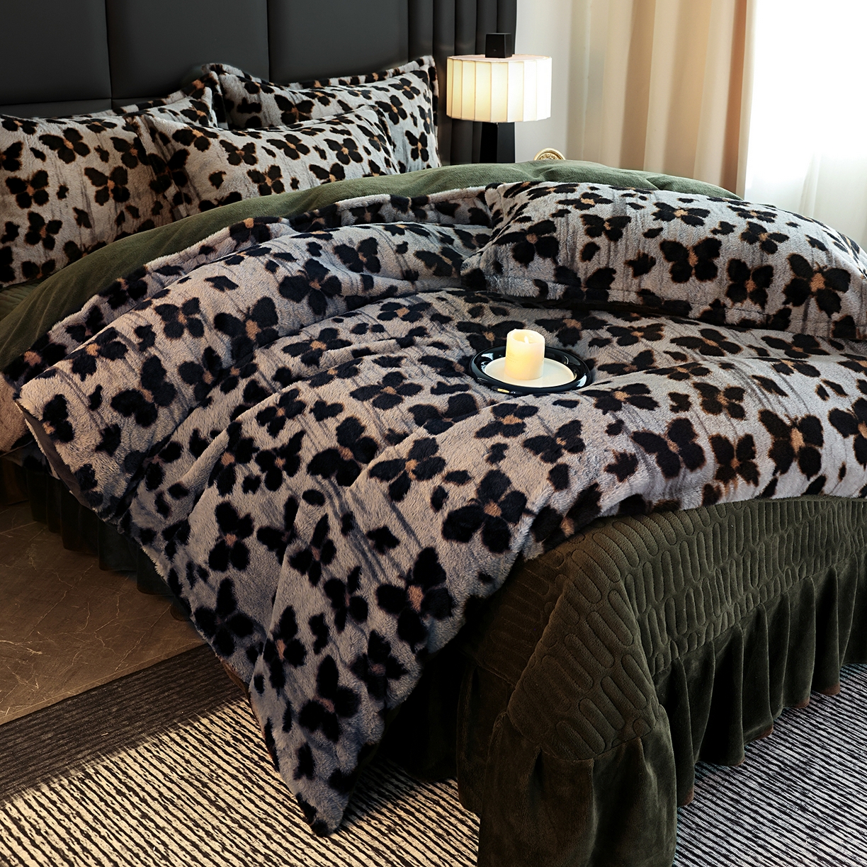 91家纺网 家纺一手货源 找家纺 提花大世界 2025新款轻奢法式加厚美拉德系列高克重兔绒牛奶绒床盖床单床笠款四件套 蝶豹-灰