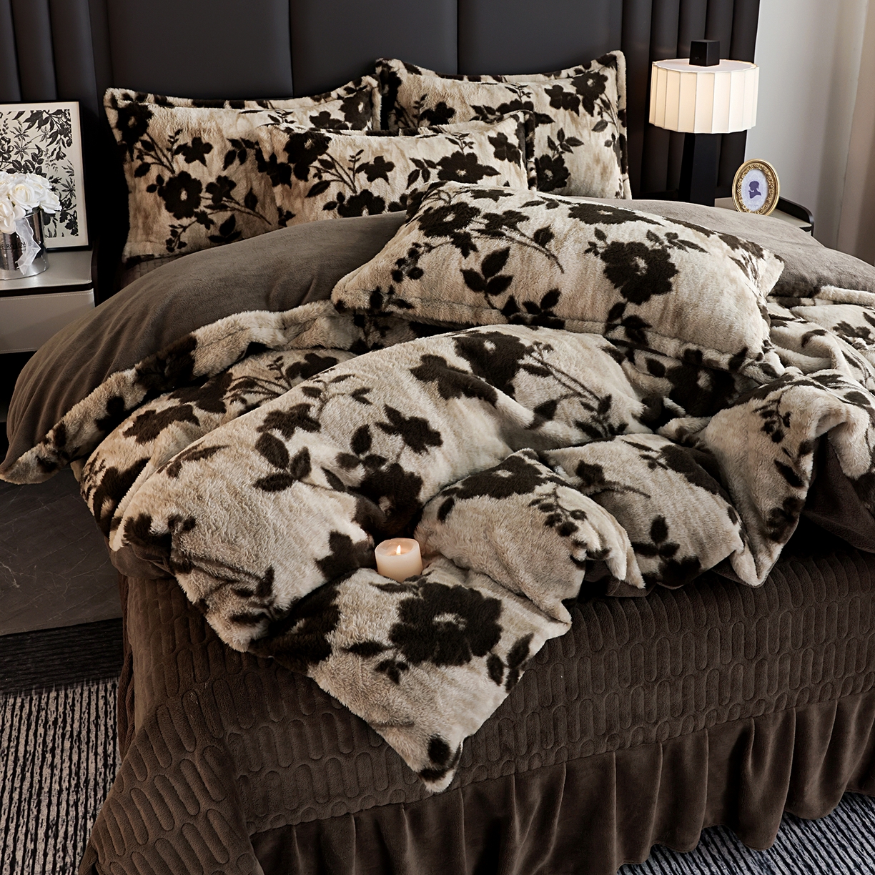 91家纺网 家纺一手货源 找家纺 提花大世界 2025新款轻奢法式加厚美拉德系列高克重兔绒牛奶绒床盖床单床笠款四件套 简爱-咖