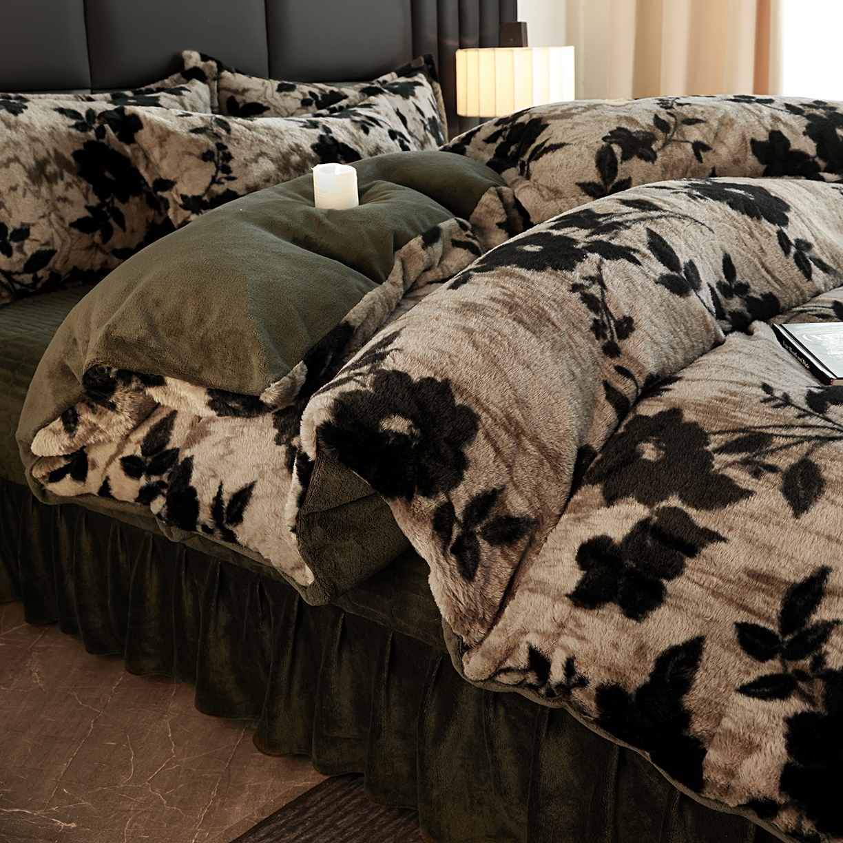 91家纺网 家纺一手货源 找家纺 提花大世界 2025新款轻奢法式加厚美拉德系列高克重兔绒牛奶绒床盖床单床笠款四件套 简爱-灰