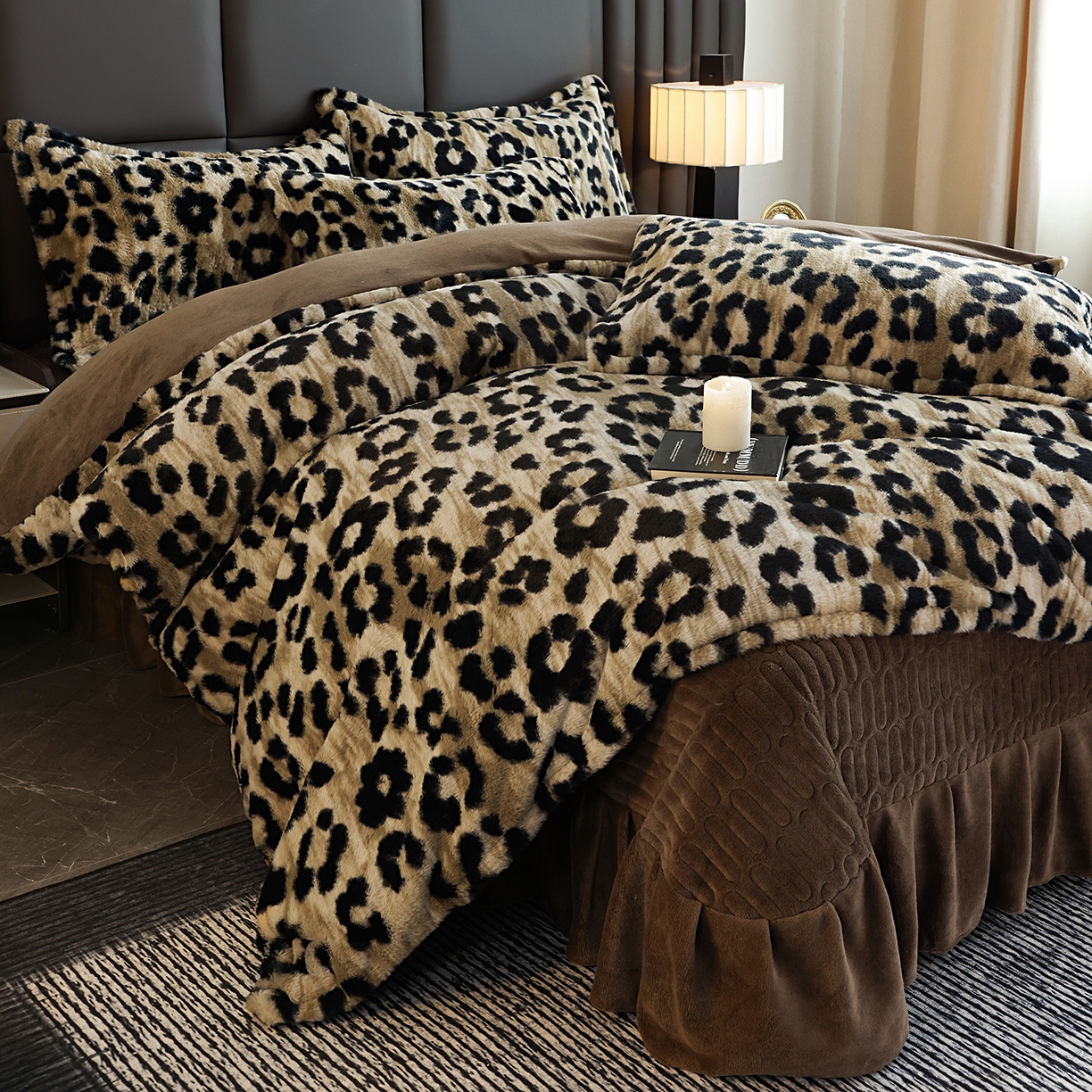 91家纺网 家纺一手货源 找家纺 提花大世界 2025新款轻奢法式加厚美拉德系列高克重兔绒牛奶绒床盖床单床笠款四件套 法式豹纹-咖