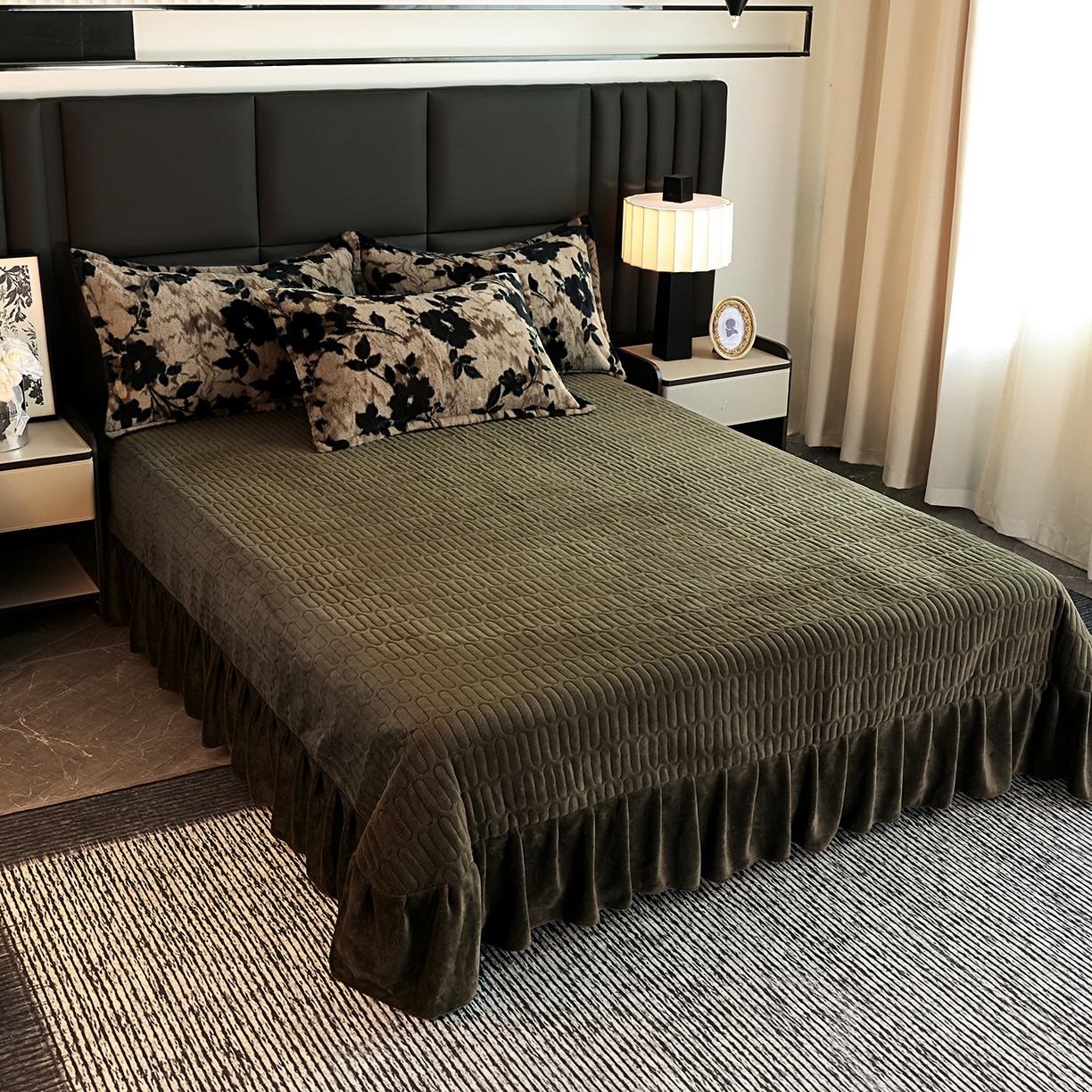 91家纺网 家纺一手货源 找家纺 提花大世界 2025新款轻奢法式加厚美拉德系列高克重兔绒牛奶绒床盖床单床笠款四件套 简爱-灰