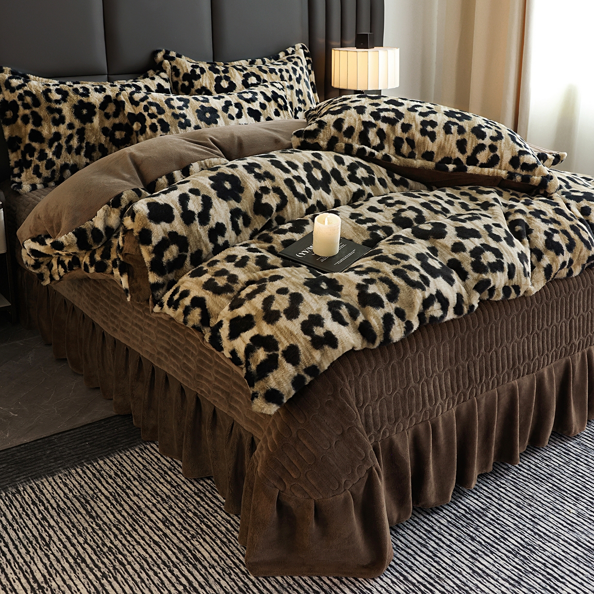 91家纺网 家纺一手货源 找家纺 提花大世界 2025新款轻奢法式加厚美拉德系列高克重兔绒牛奶绒床盖床单床笠款四件套 法式豹纹-咖