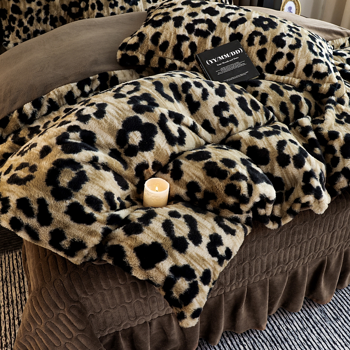 91家纺网 家纺一手货源 找家纺 提花大世界 2025新款轻奢法式加厚美拉德系列高克重兔绒牛奶绒床盖床单床笠款四件套 法式豹纹-咖