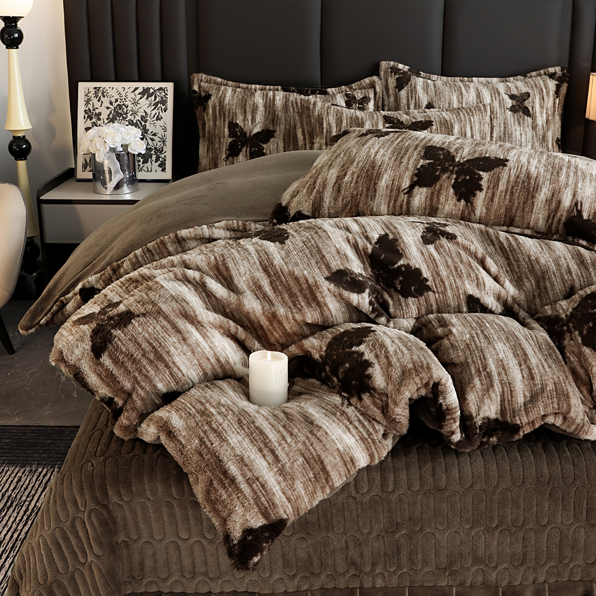 91家纺网 家纺一手货源 找家纺 提花大世界 2025新款轻奢法式加厚美拉德系列高克重兔绒牛奶绒床盖床单床笠款四件套 蝶舞-咖