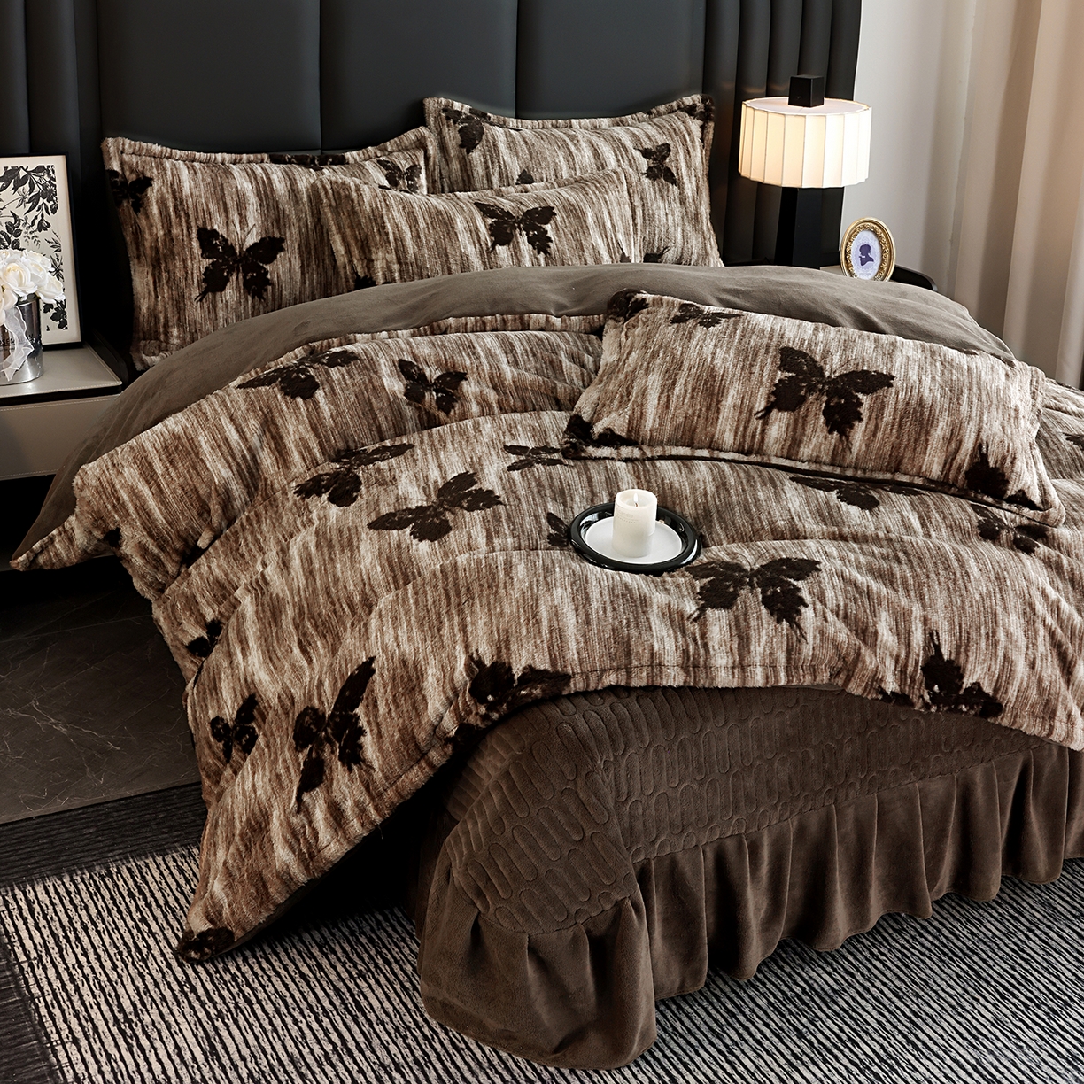 91家纺网 家纺一手货源 找家纺 提花大世界 2025新款轻奢法式加厚美拉德系列高克重兔绒牛奶绒床盖床单床笠款四件套 蝶舞-咖