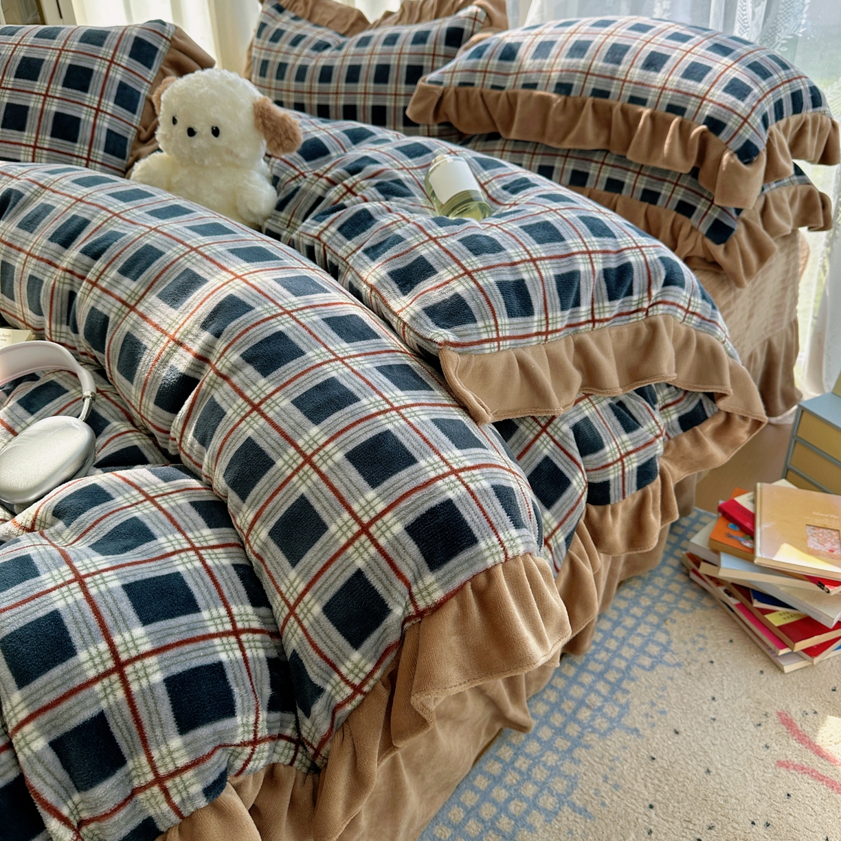 （总）富米莱（原臻工厂） 2025秋冬保暖中古风格子牛奶绒花边床盖床单四件套