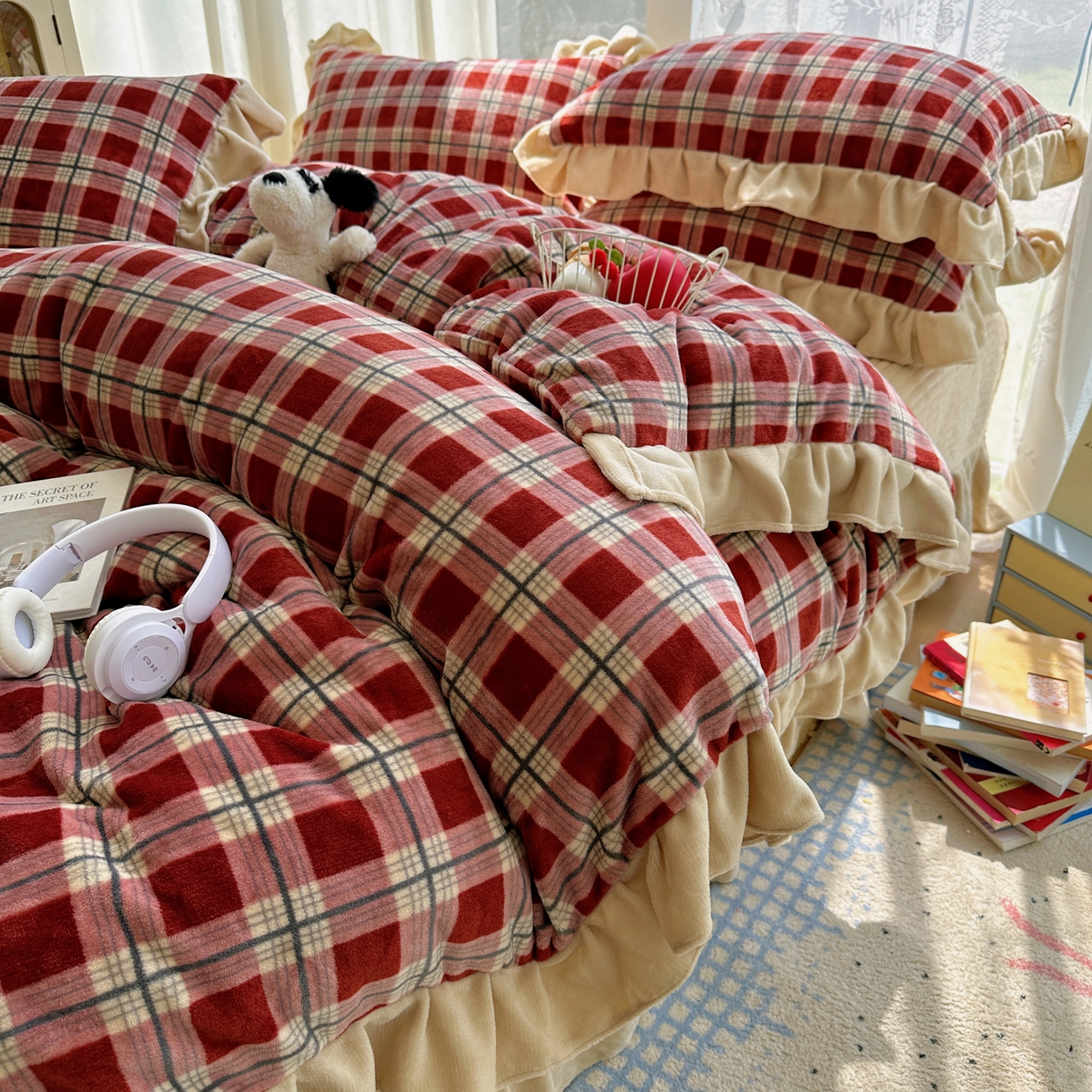 91家纺网 家纺一手货源 找家纺 富米莱（原臻工厂） 2025秋冬保暖中古风格子牛奶绒花边床盖床单四件套 浅喜