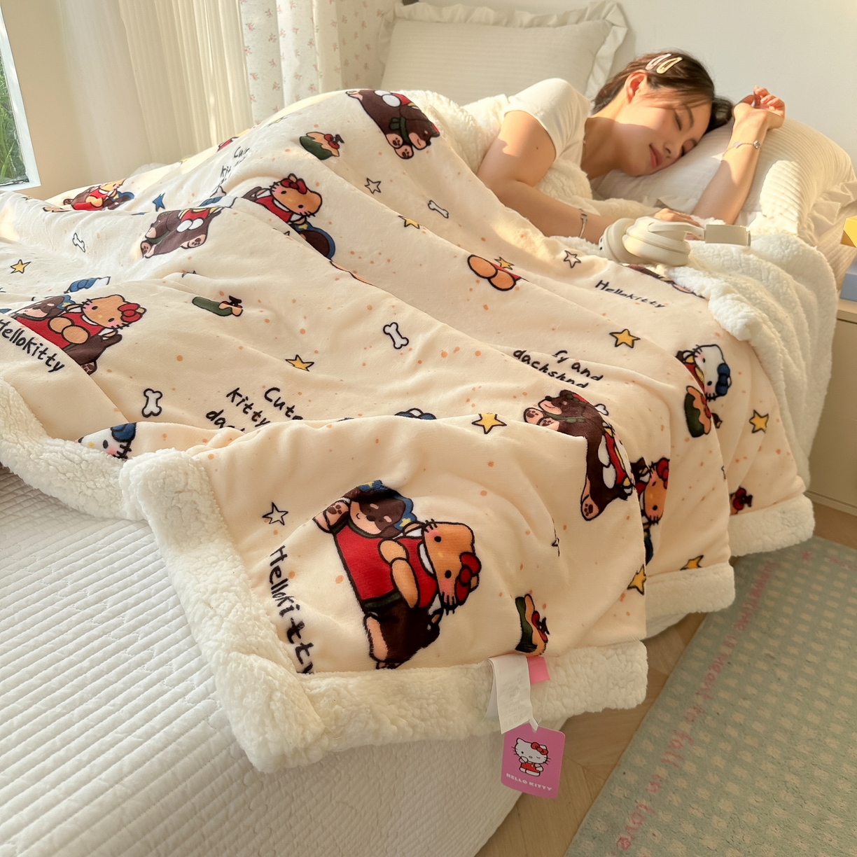 91家纺网 家纺一手货源 找家纺 韩巢家纺 2025秋冬新款A类牛奶绒羊羔绒多功能毛毯毯子 小狗与凯蒂