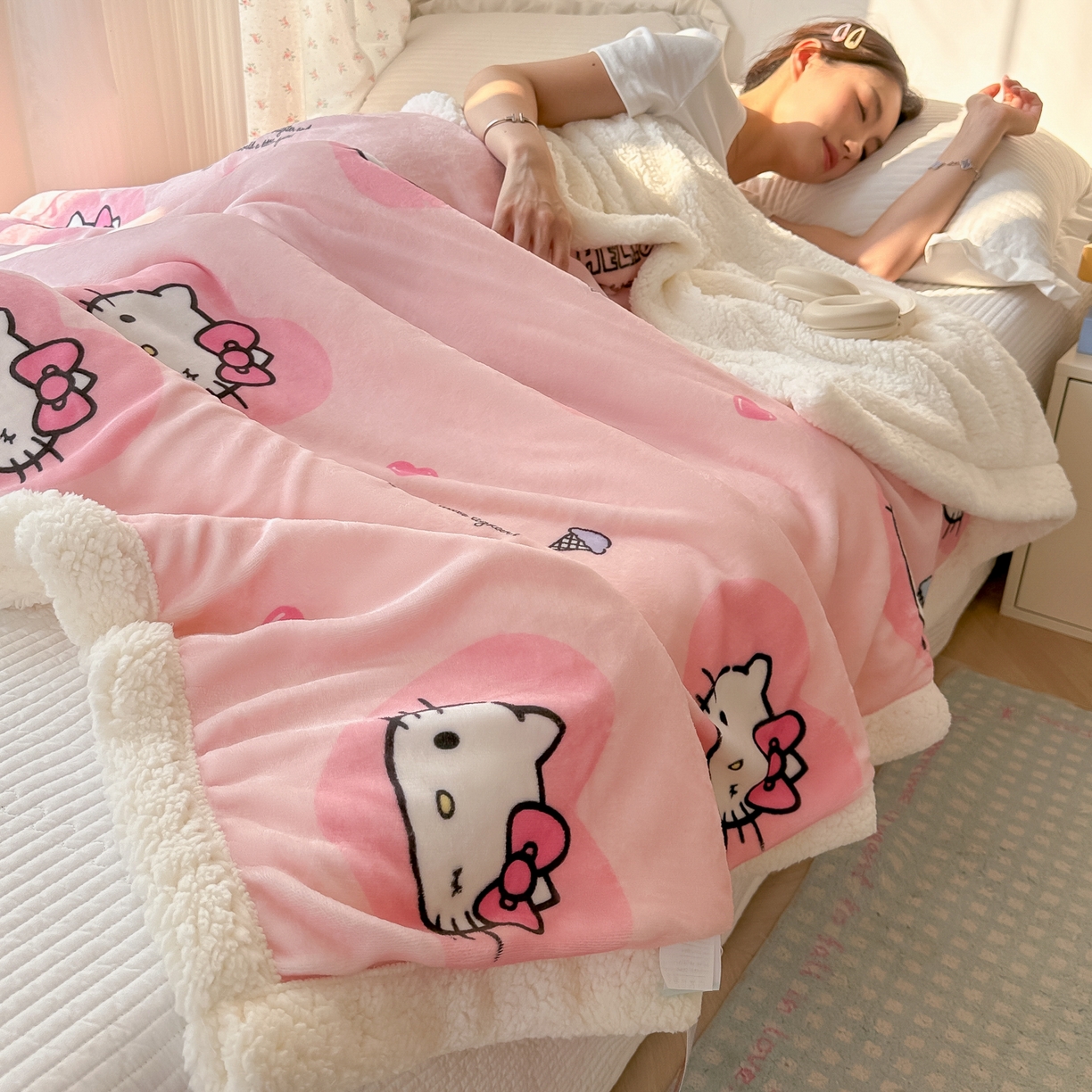 91家纺网 家纺一手货源 找家纺 韩巢家纺 2025秋冬新款A类牛奶绒羊羔绒多功能毛毯毯子 困困凯蒂