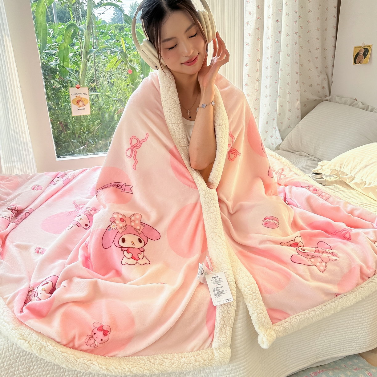 91家纺网 家纺一手货源 找家纺 韩巢家纺 2025秋冬新款A类牛奶绒羊羔绒多功能毛毯毯子 萌宅美乐蒂