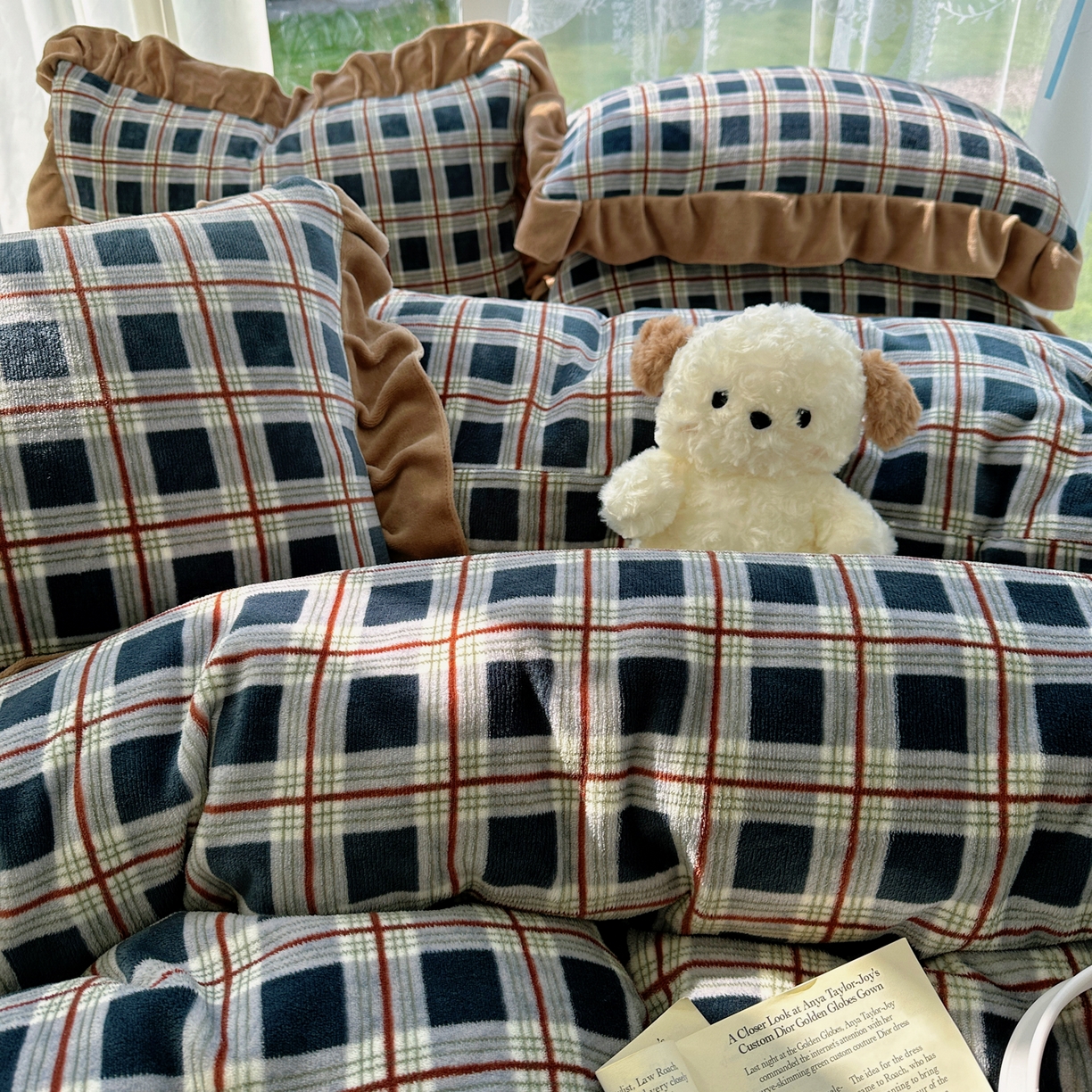 91家纺网 家纺一手货源 找家纺 （总）富米莱（原臻工厂） 2025秋冬保暖中古风格子牛奶绒花边床盖床单四件套