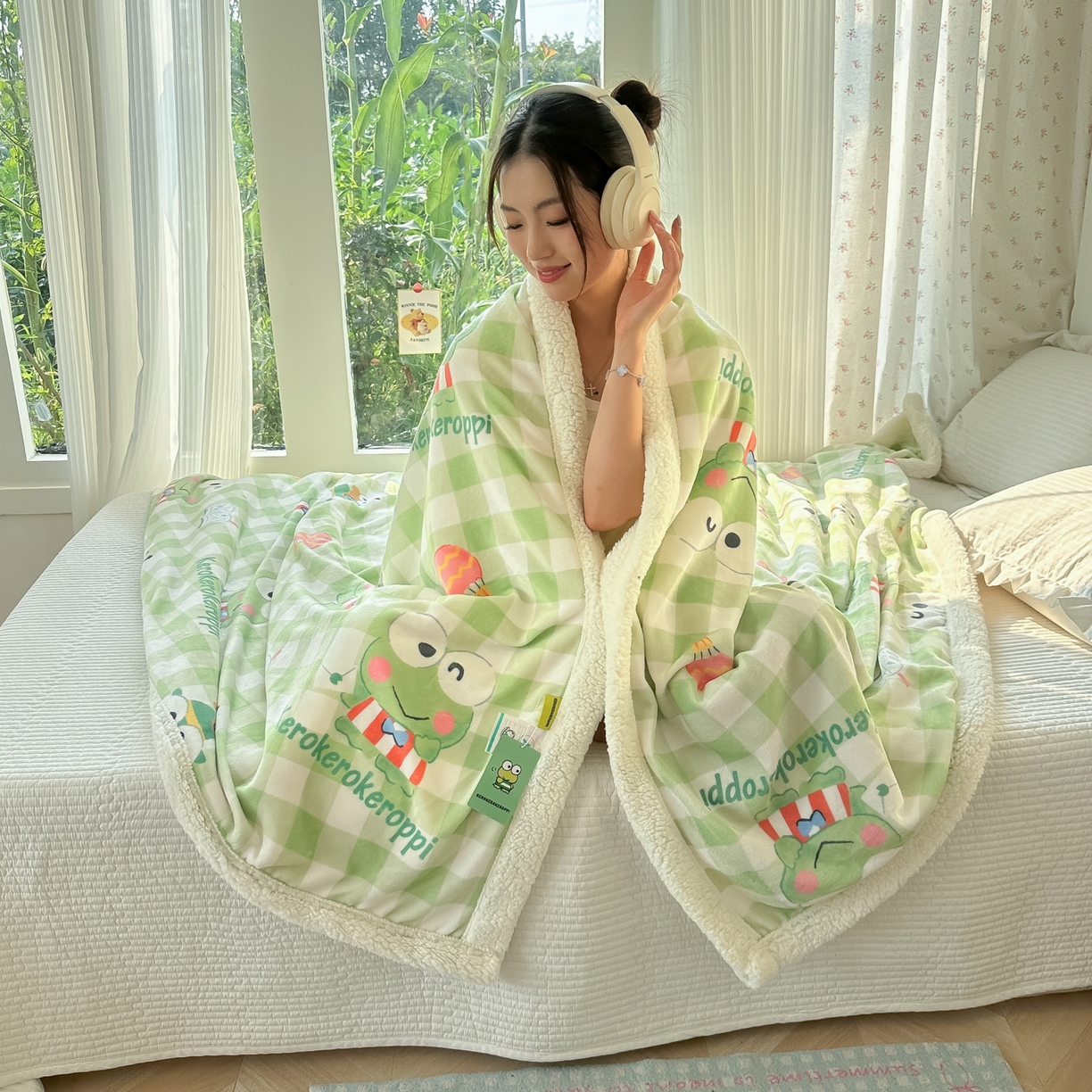 91家纺网 家纺一手货源 找家纺 韩巢家纺 2025秋冬新款A类牛奶绒羊羔绒多功能毛毯毯子 亲亲蛙蛙