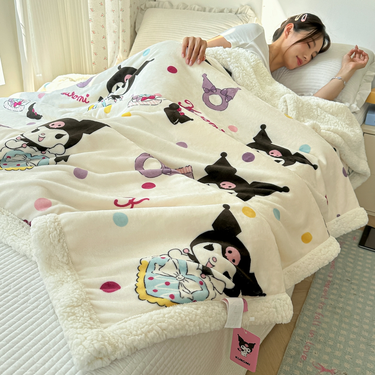 91家纺网 家纺一手货源 找家纺 韩巢家纺 2025秋冬新款A类牛奶绒羊羔绒多功能毛毯毯子 彩波波库洛米