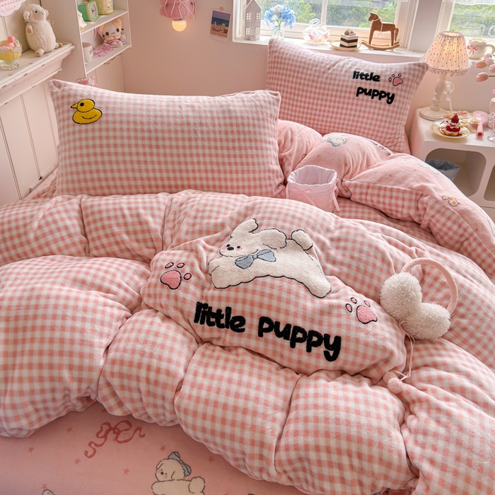 91家纺网 家纺一手货源 找家纺 （总）Sweet dreams甜梦 2025新款全消光牛奶绒毛巾绣印花四件套