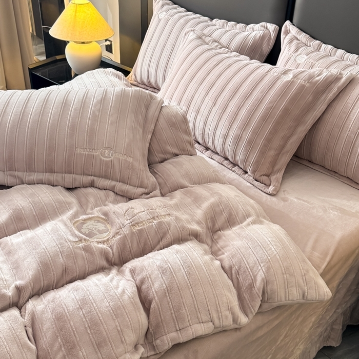 91家纺网 家纺一手货源 找家纺 （总）保罗圣迪奥 2025新款230克牛奶绒四件套-布兰卡