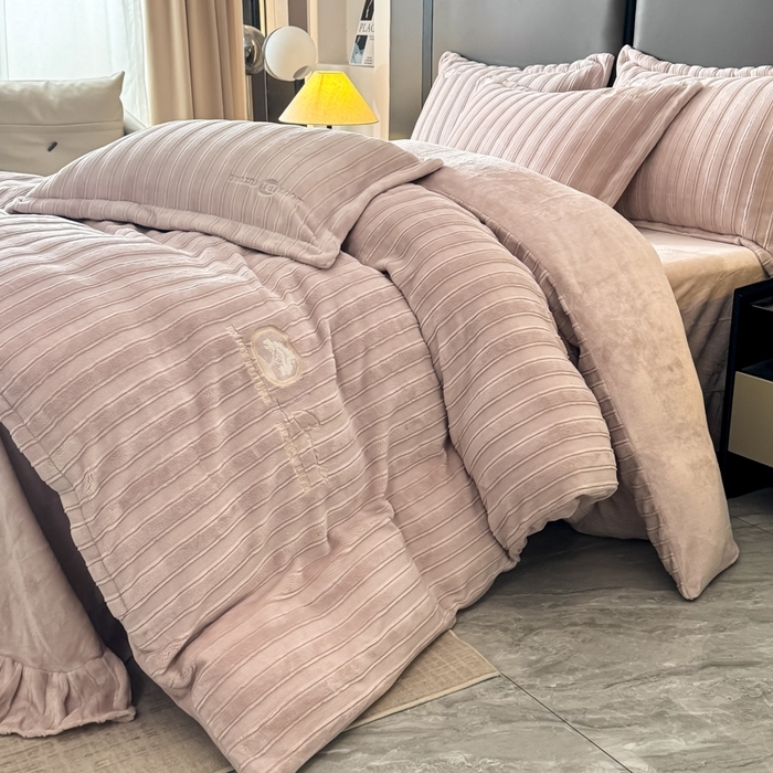 91家纺网 家纺一手货源 找家纺 （总）保罗圣迪奥 2025新款230克牛奶绒四件套-布兰卡