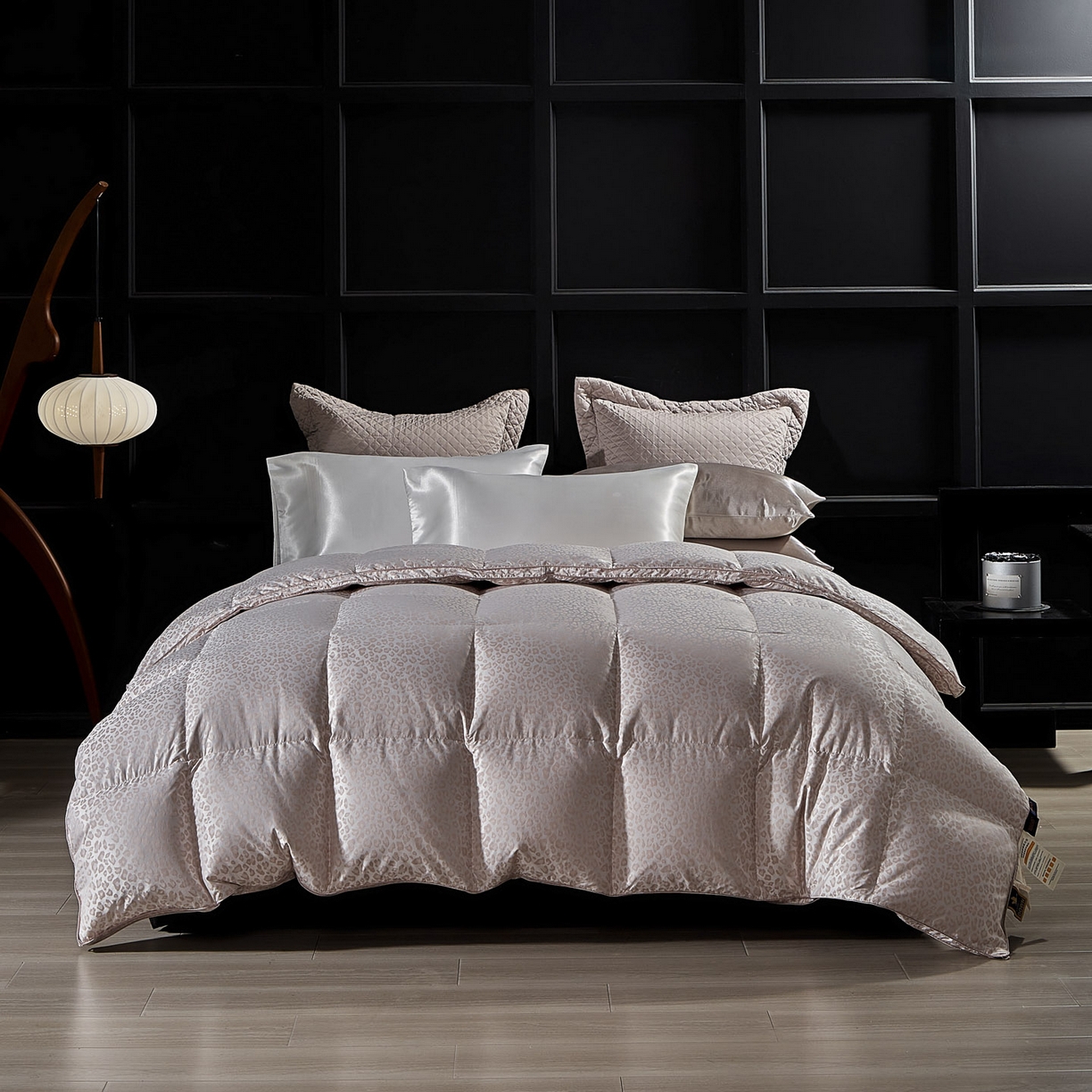 91家纺网 家纺一手货源 找家纺 暖羽屋羽绒馆 2025新款400T95白鹅绒被芯 羽绒被双层加厚 静音鹅绒被芯 婚庆羽绒被子 Q魅惑 粉