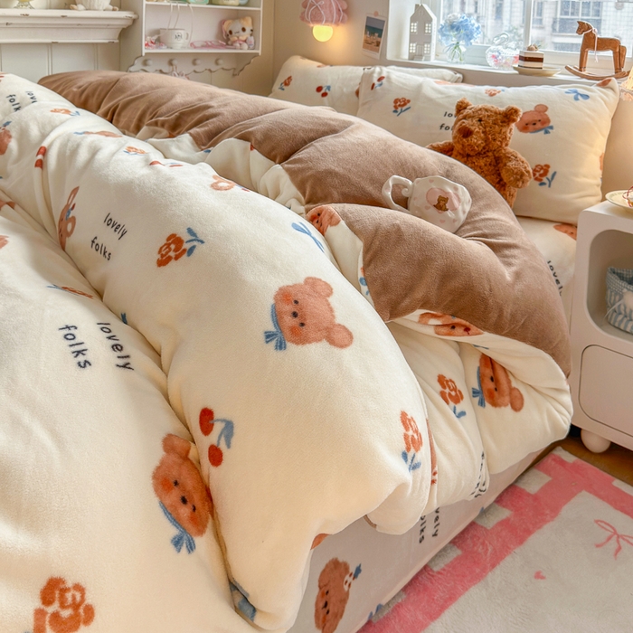 91家纺网 家纺一手货源 找家纺 Sweet dreams甜梦 2025新款全消光牛奶绒毛巾绣印花四件套 蝴蝶结狗狗