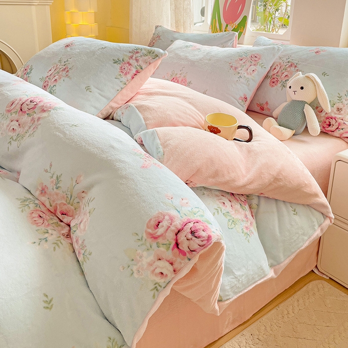 91家纺网 家纺一手货源 找家纺 （总）暖芯优选 2025新款小清新加厚高克重牛奶绒四件套直播热款电商热款