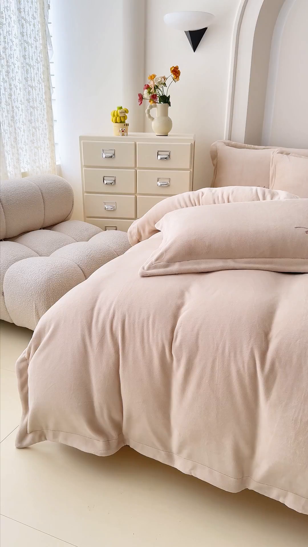 91家纺网 家纺一手货源 找家纺 （总）保罗圣迪奥 2025新款250克全消光牛奶绒四件套-安妮