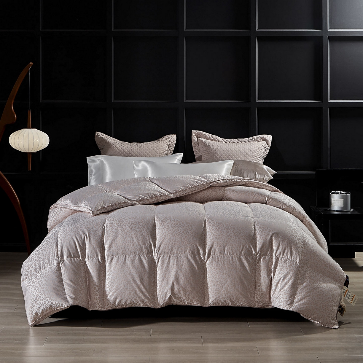 91家纺网 家纺一手货源 找家纺 暖羽屋羽绒馆 2025新款400T95白鹅绒被芯 羽绒被双层加厚 静音鹅绒被芯 婚庆羽绒被子 Q魅惑 粉