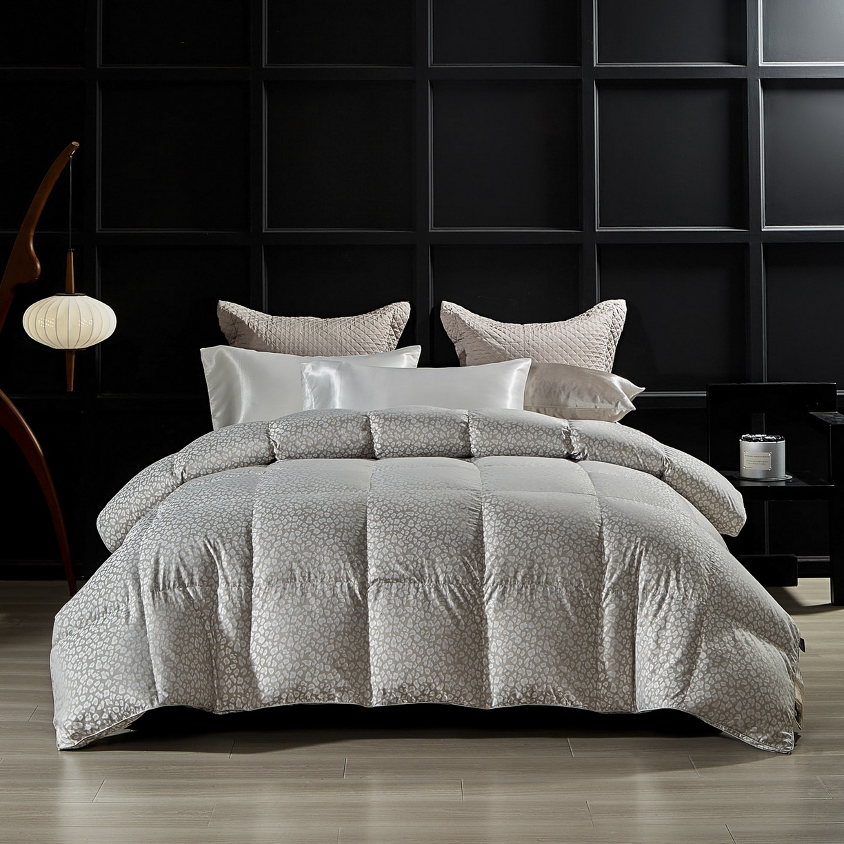 91家纺网 家纺一手货源 找家纺 暖羽屋羽绒馆 2025新款400T95白鹅绒被芯 羽绒被双层加厚 静音鹅绒被芯 婚庆羽绒被子 Q魅惑 灰