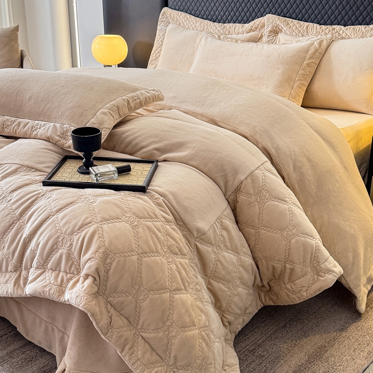 91家纺网 家纺一手货源 找家纺 （总）保罗圣迪奥 2025新款250克全消光抗绣工艺四件套-沐凡系列二