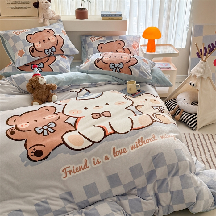 91家纺网 家纺一手货源 找家纺 福来临家纺 2025秋冬新款亲肤舒适保暖加厚牛奶绒大版卡通四件套 熊熊party