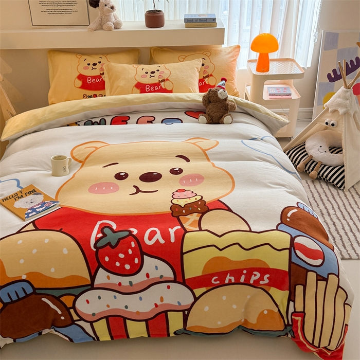 福来临家纺 2025秋冬新款亲肤舒适保暖加厚牛奶绒大版卡通四件套 熊熊零食