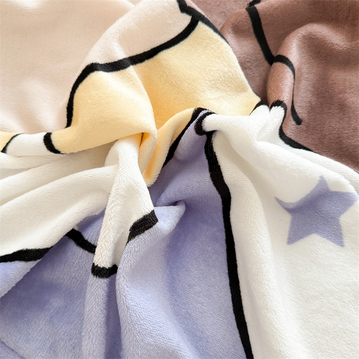 91家纺网 家纺一手货源 找家纺 福来临家纺 2025秋冬新款亲肤舒适保暖加厚牛奶绒大版卡通四件套 活泼女孩