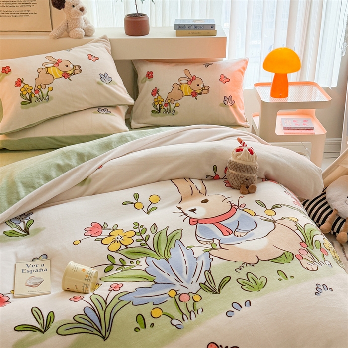 91家纺网 家纺一手货源 找家纺 福来临家纺 2025秋冬新款亲肤舒适保暖加厚牛奶绒大版卡通四件套 悠闲生活