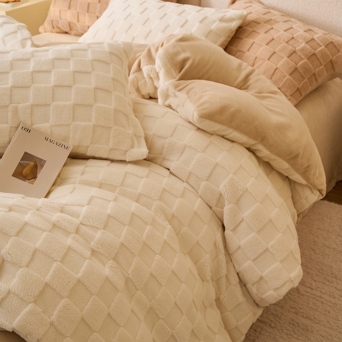 91家纺网 家纺一手货源 找家纺 （总）晨曦家纺 2025新款加厚230克塔芙绒牛奶绒四件套-初暖系列