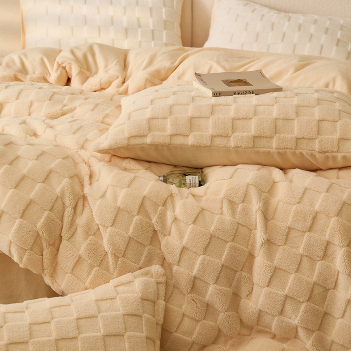 91家纺网 家纺一手货源 找家纺 晨曦家纺 2025新款加厚230克塔芙绒牛奶绒四件套-初暖系列 初暖-奶黄