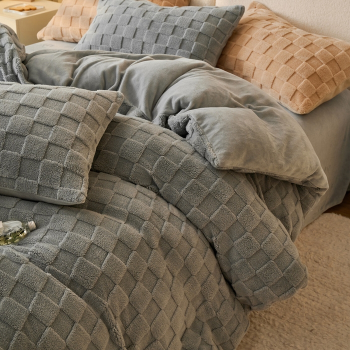 91家纺网 家纺一手货源 找家纺 晨曦家纺 2025新款加厚230克塔芙绒牛奶绒四件套-初暖系列 初暖-高级灰