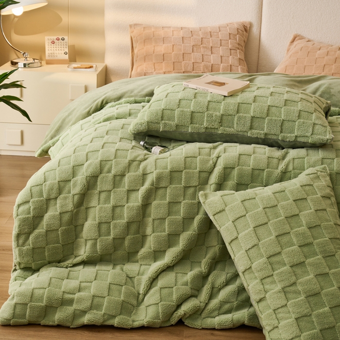 91家纺网 家纺一手货源 找家纺 晨曦家纺 2025新款加厚230克塔芙绒牛奶绒四件套-初暖系列 初暖-果绿