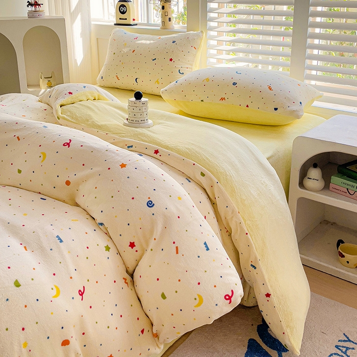 91家纺网 家纺一手货源 找家纺 暖芯优选 2025新款小清新加厚高克重牛奶绒四件套直播热款电商热款 彩虹堂